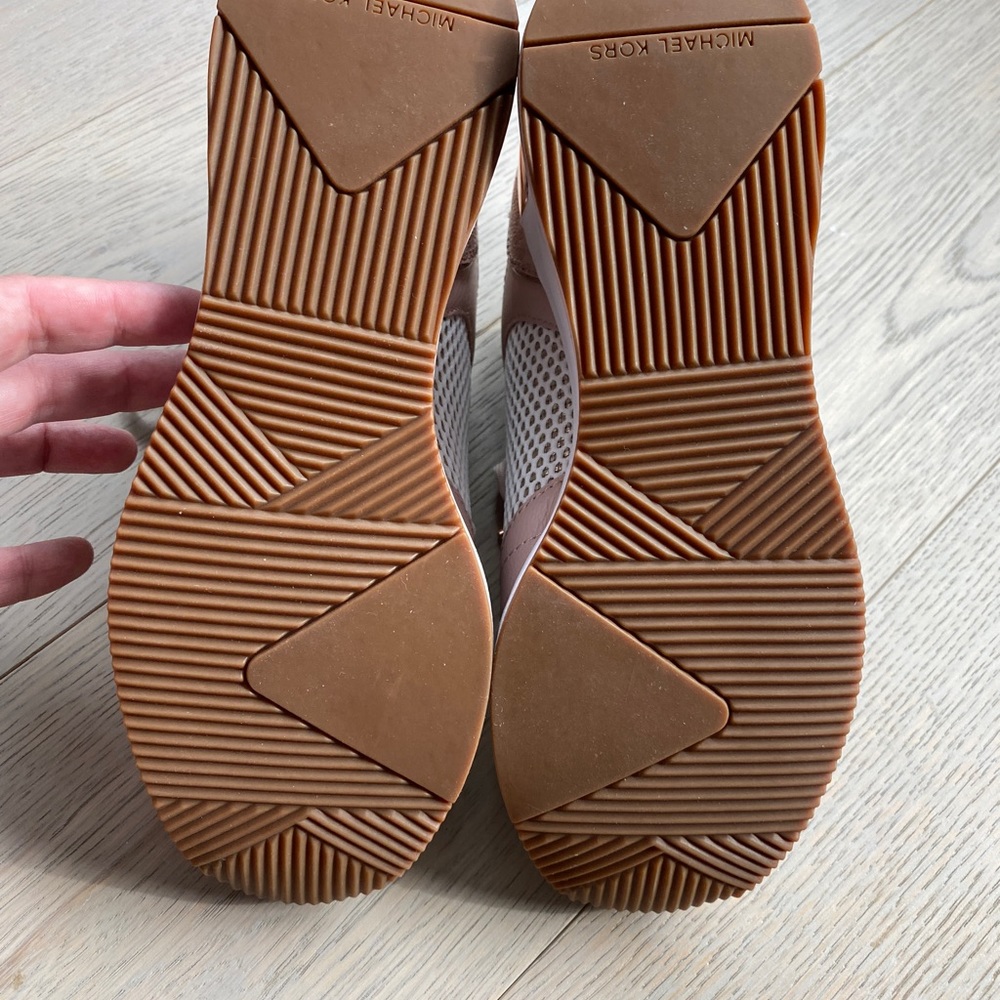 Michael Kors wedge sneaker. Size 7. Rose gold - Picture 5 of 7